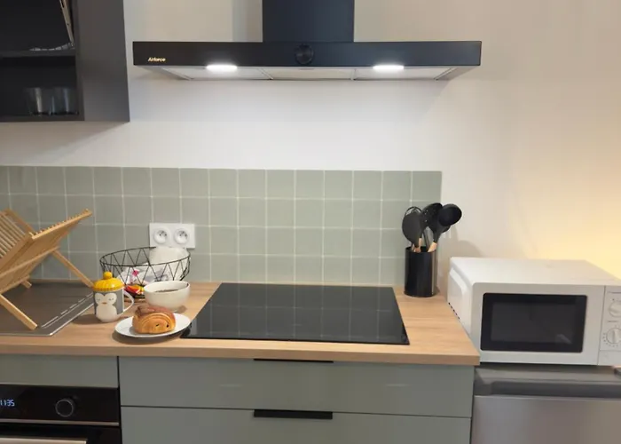 Voyage - Proche Centre Майенн